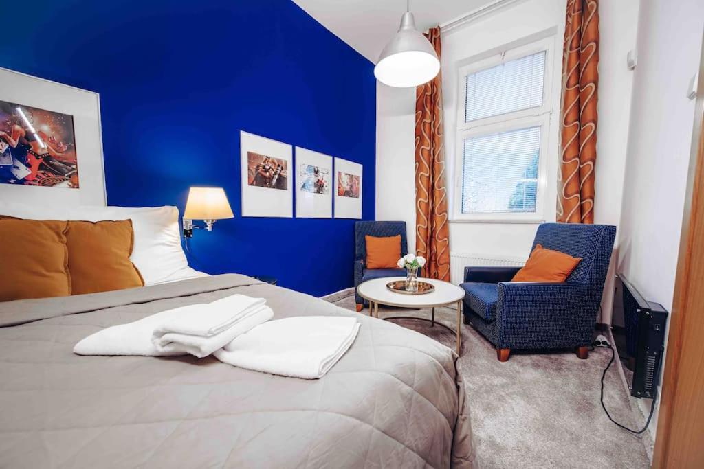 Unique Apartment With Private Pool, Cinema, Spa Praha Bagian luar foto