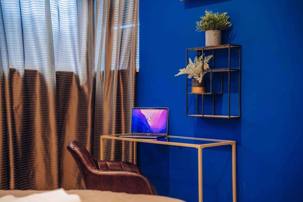 Unique Apartment With Private Pool, Cinema, Spa Praha Bagian luar foto