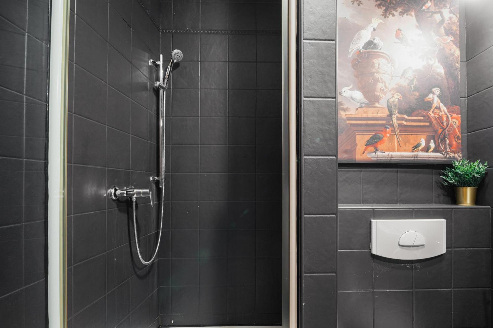 Unique Apartment With Private Pool, Cinema, Spa Praha Bagian luar foto